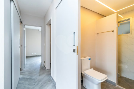 Apartamento à venda com 3 quartos, sendo 1 suíte,  em Indianópolis, São Paulo, SP