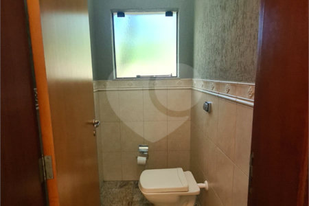 Casa à venda com 4 quartos, sendo 2 suítes, no condomínio Bosque de Grevilea, Vinhedo - SP