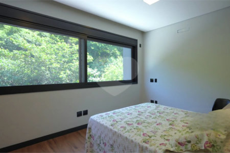 Casa à venda com 3 suítes em Pinheirinho, Vinhedo, SP