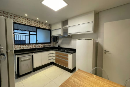 Apartamento 3 dormitórios (1 suíte), vaga para 2 carros, no Boqueirão, Santos