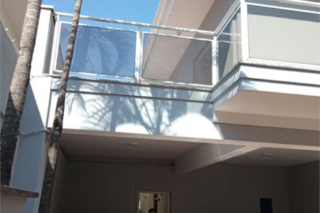 Sobrado à venda com 4 suítes em Cidade São Francisco, São Paulo, SP