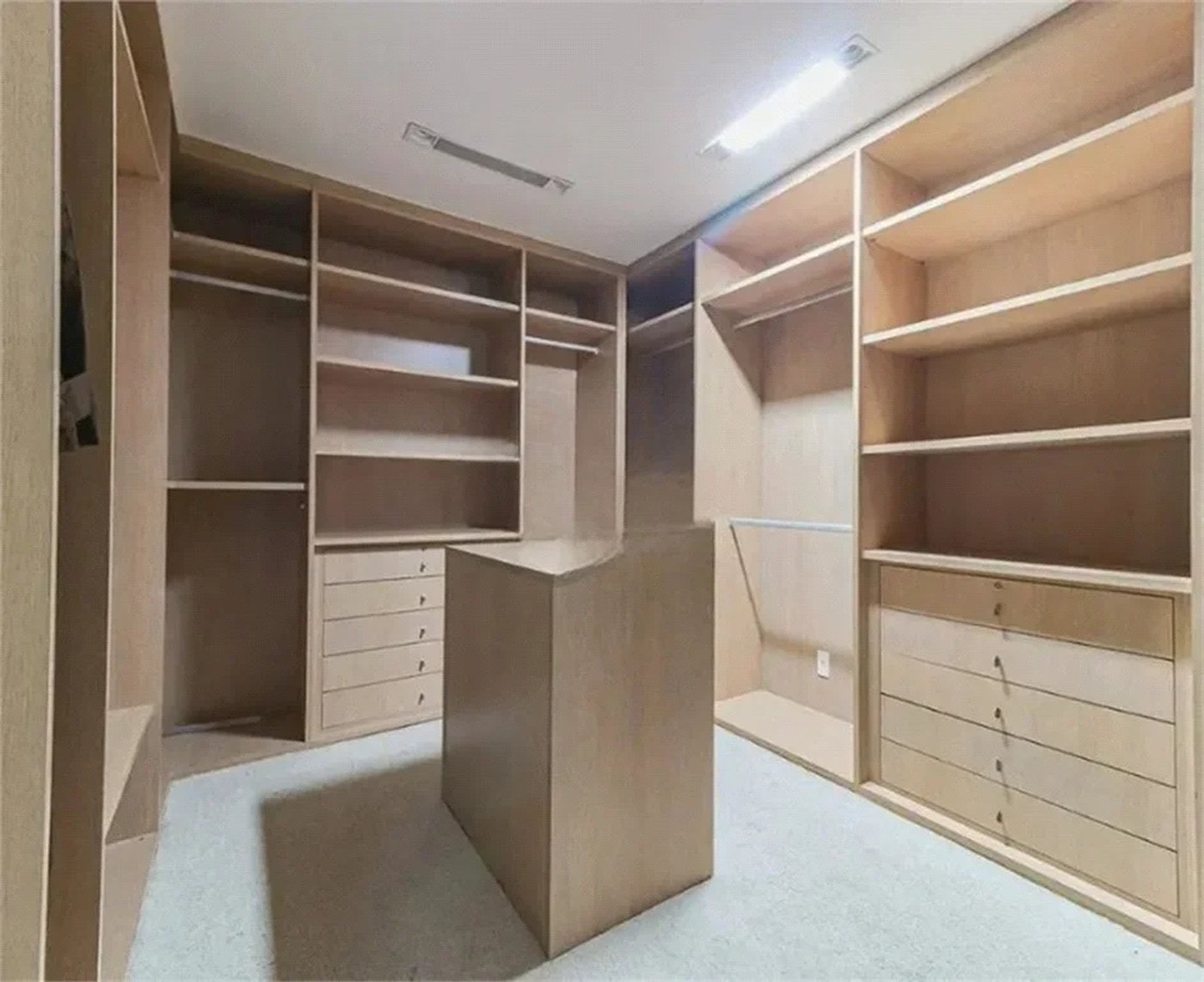 Apartamento à venda com 3 quartos, sendo 2 suítes, em Vila Progredior, São Paulo, SP
