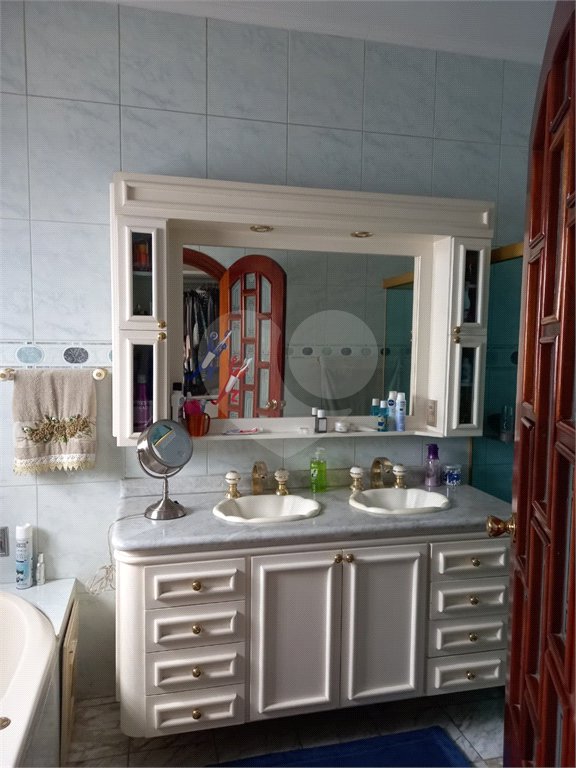 Casa à venda com 4 suítes no condomínio Bibi II, São Paulo - SP