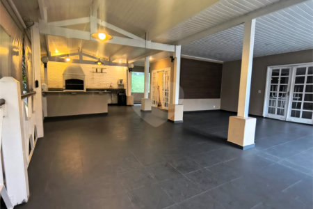 Casa à venda com 3 quartos, sendo 1 suíte, no condomínio Vila Panamericana, São Paulo - SP