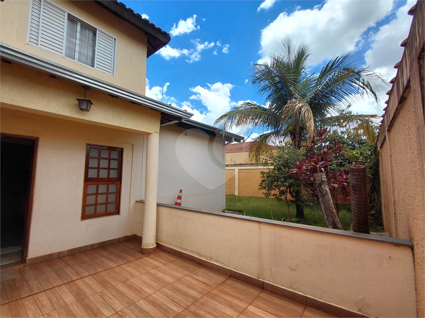 Sobrado à venda com 4 quartos, sendo 1 suíte,  em Parque dos Lagos, Ribeirão Preto, SP