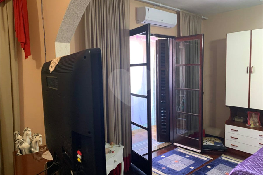 Sobrado à venda com 3 quartos em Jaraguá, São Paulo, SP