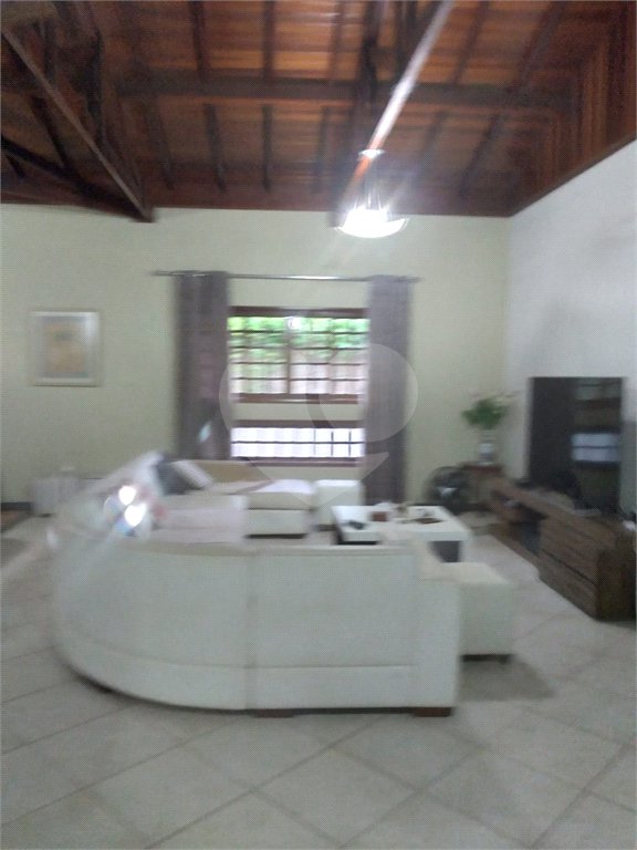Chácara à venda com 6 quartos, sendo 3 suítes, em Sítios de Recreio Jardins de Itaici, Indaiatuba, SP
