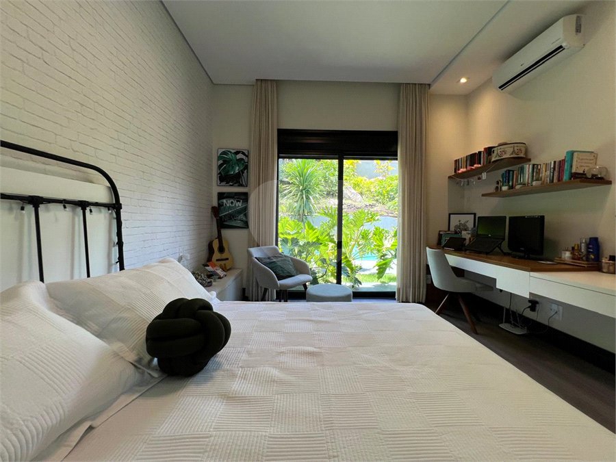 Casa à venda com 3 suítes no condomínio Vinhas da Vista Alegre - Lado Sede, Vinhedo - SP