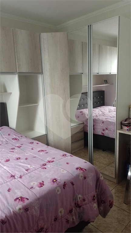 Apartamento com 80m² , 2 dormitórios , sendo 1 suíte , 1 vaga , à venda na Vila Tibiriça , em Santo André.
