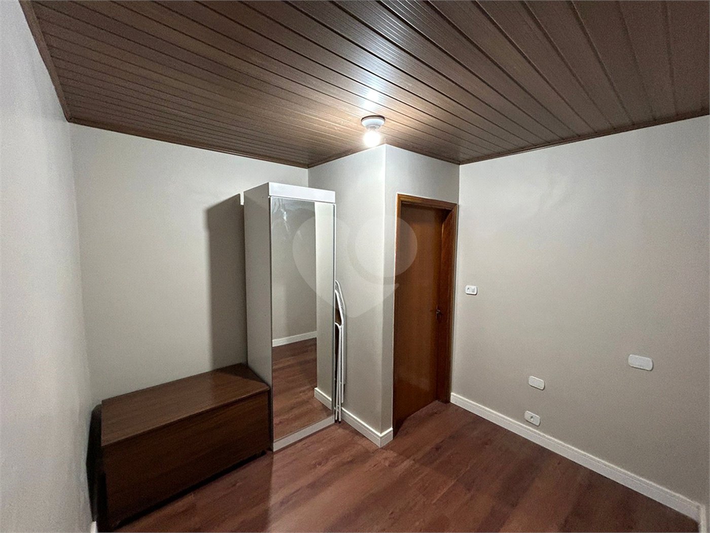 Casa à venda com 4 quartos, sendo 1 suíte, no Centro, Cravinhos, SP