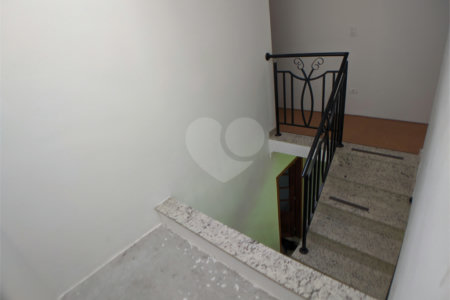 Sobrado à venda com 3 quartos, sendo 1 suíte, em Vila Mazzei, São Paulo, SP