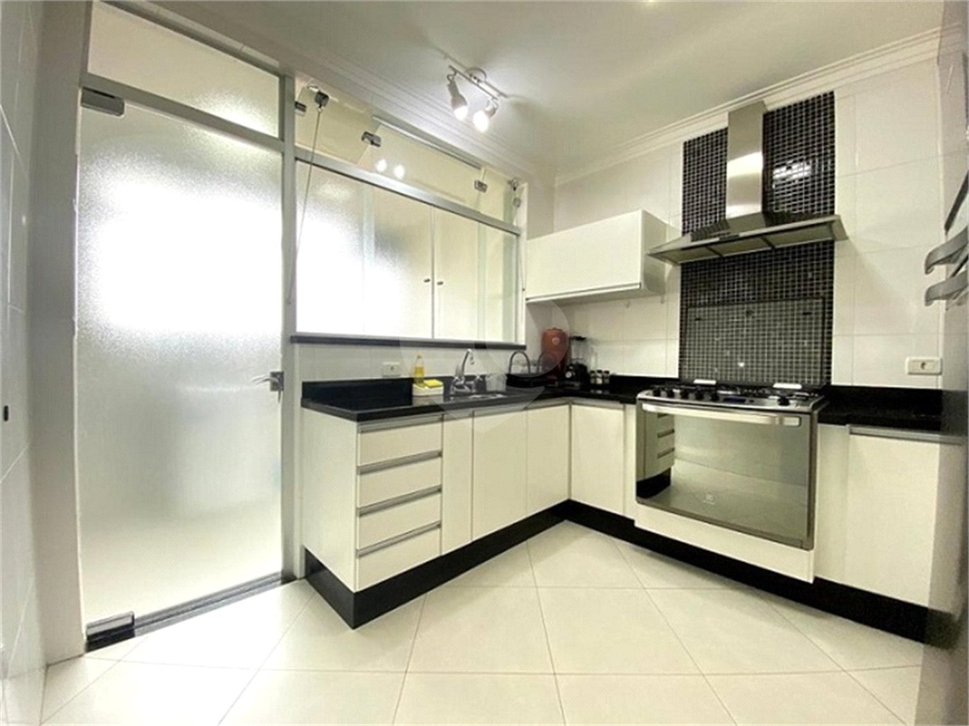 Apartamento à venda com 3 quartos, sendo 1 suíte, em Vila Rosália, Guarulhos, SP