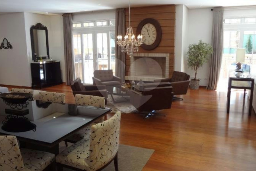 Duplex à venda com 6 suítes no Centro, Campos do Jordão, SP