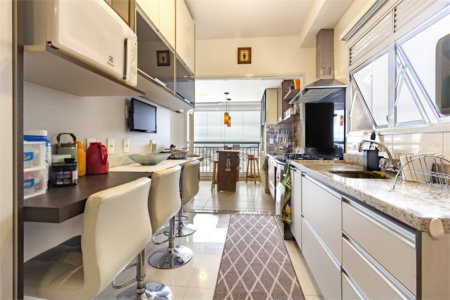 Apartamento à venda com 3 suítes em Parque Reboucas, São Paulo, SP