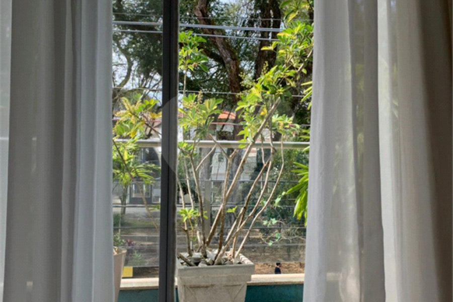 Casa à venda com 4 suítes em Santana, São Paulo, SP