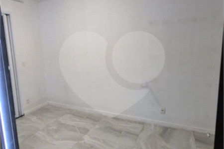 Apartamento à venda com 2 quartos em Santo Amaro, São Paulo, SP