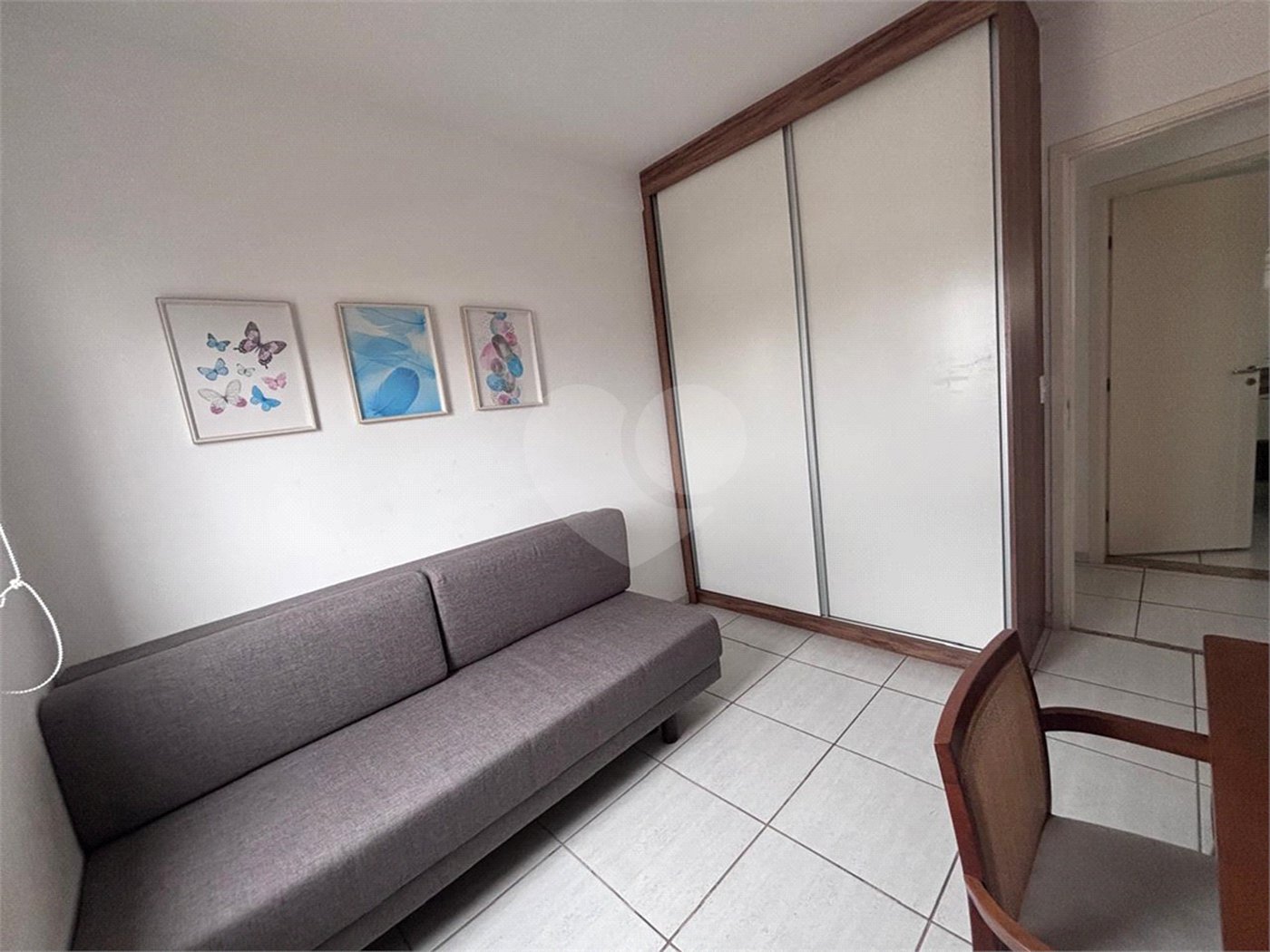 Apartamento à venda com 3 quartos, sendo 1 suíte,  em Parque Três Meninos, Sorocaba, SP