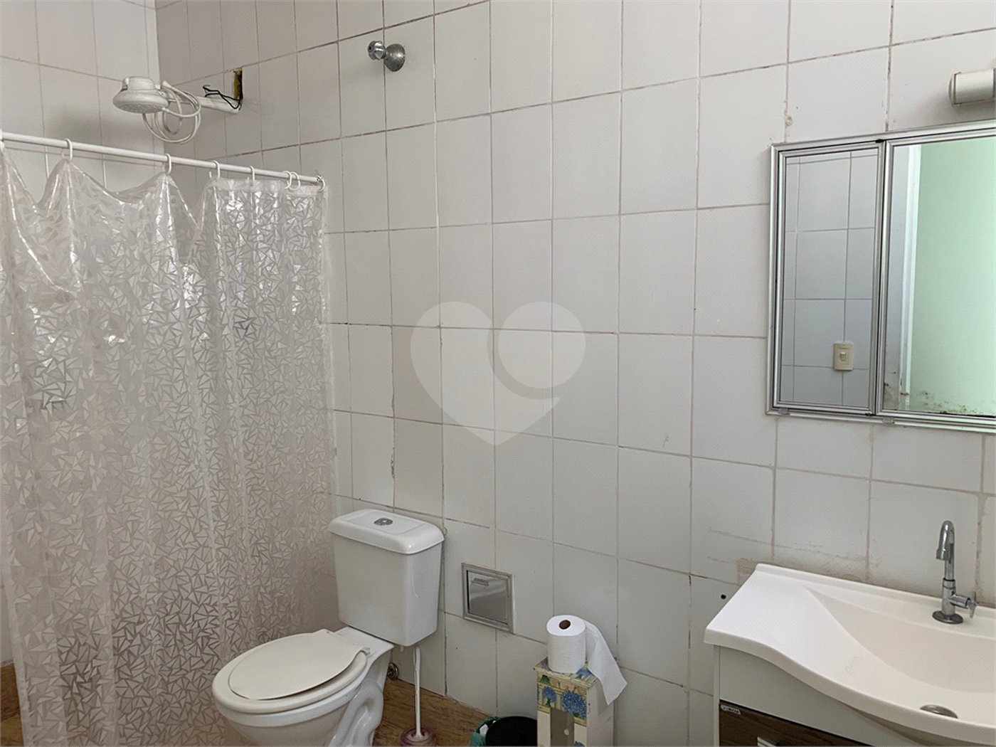 Casa à venda com 3 quartos, sendo 1 suíte, em Jardim Prudência, São Paulo, SP