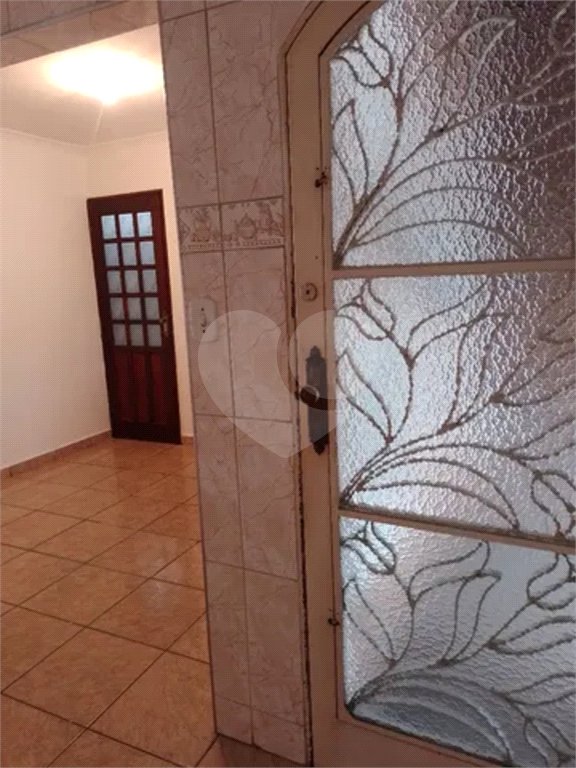 Casa à venda com 3 quartos, sendo 2 suítes,  em Conjunto Residencial Trinta e Um de Março, São José dos Campos, SP