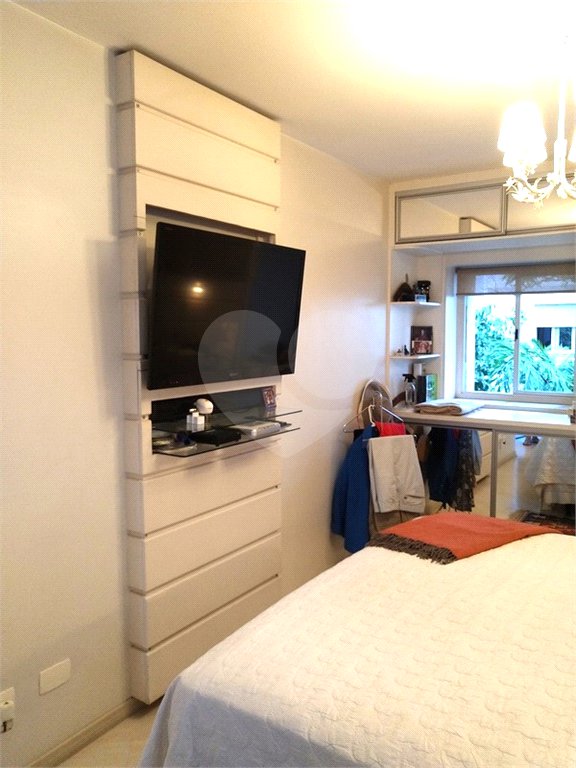 Apartamento à venda com 3 quartos, sendo 1 suíte, em Jardim Paulista, São Paulo, SP