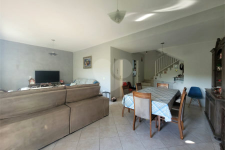 Casa à venda com 3 quartos, sendo 1 suíte, em Itapetinga, Atibaia, SP