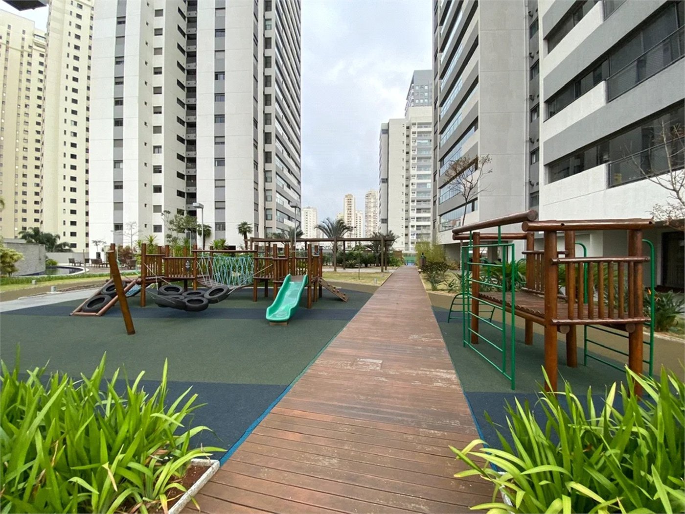 Apartamento à venda com 3 suítes em Vila Leopoldina, São Paulo, SP