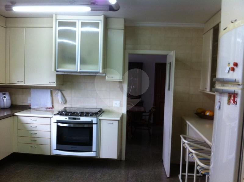 Apartamento à venda com 4 suítes em Real Parque, São Paulo, SP