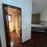 Casa à venda com 4 quartos, sendo 2 suítes,  no condomínio Arujá 5, Arujá - SP