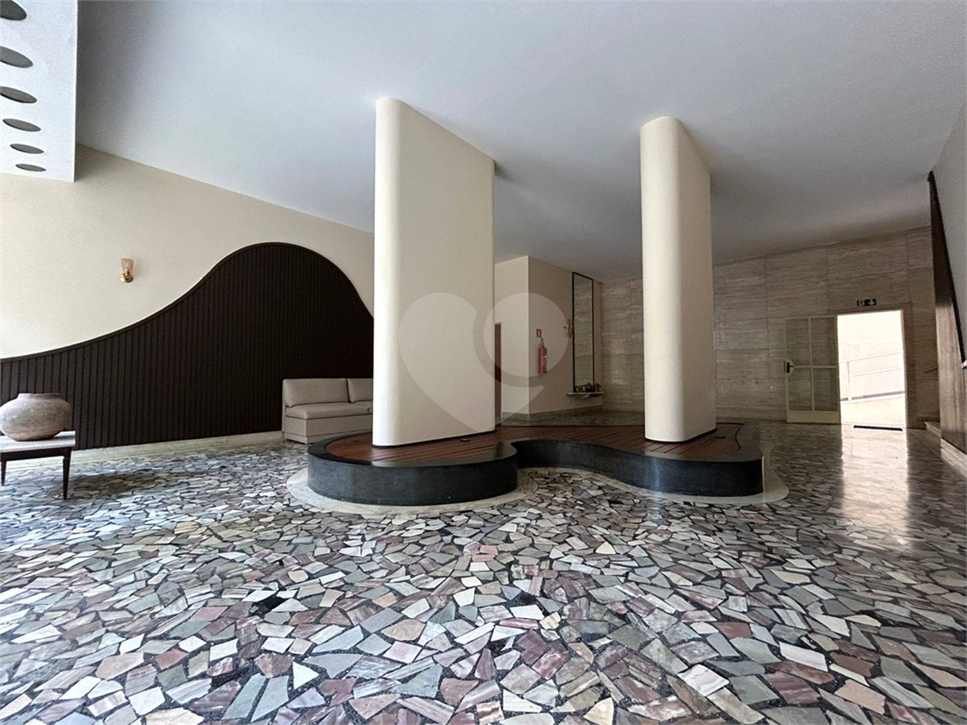 Apartamento à venda com 2 quartos, sendo 1 suíte, em Cerqueira César, São Paulo, SP