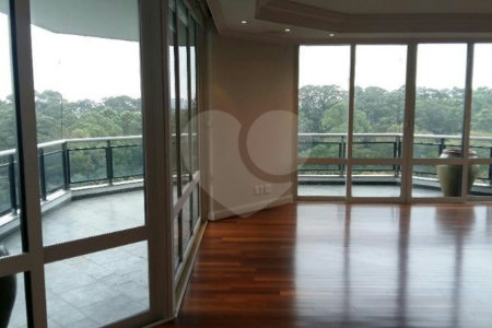 Apartamento à venda com 4 suítes em Alto da Boa Vista, São Paulo, SP