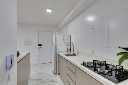 Apartamento à venda com 2 suítes em Santo Amaro, São Paulo, SP