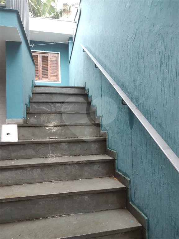 Sobrado à venda com 4 quartos, sendo 1 suíte, em Horto, São Paulo, SP