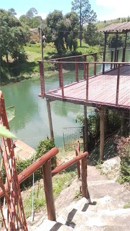 Chácara em Centro, Paraibuna/SP.
