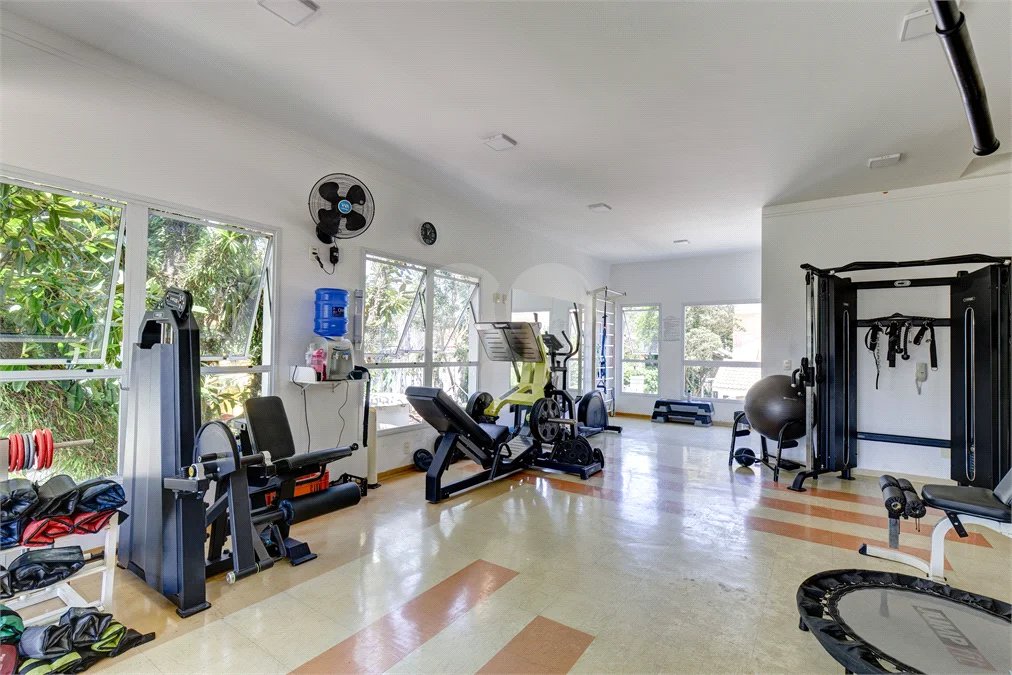Casa à venda com 3 suítes no condomínio Villa Splendore, São Paulo - SP