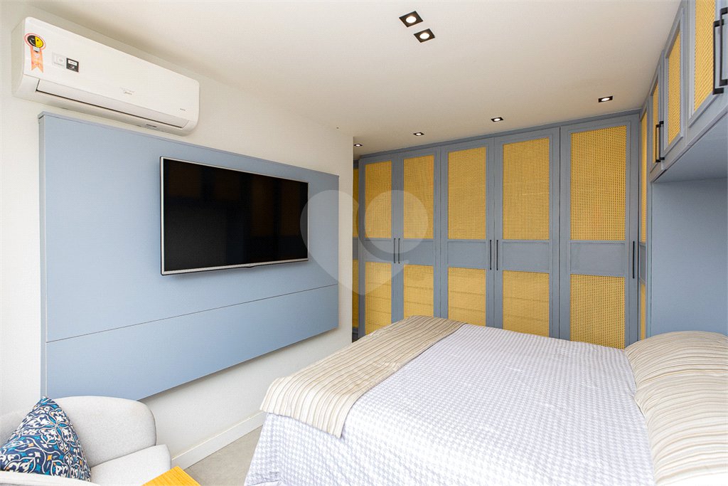Apartamento à venda com 3 quartos, sendo 1 suíte, em Alto da Boa Vista, São Paulo, SP
