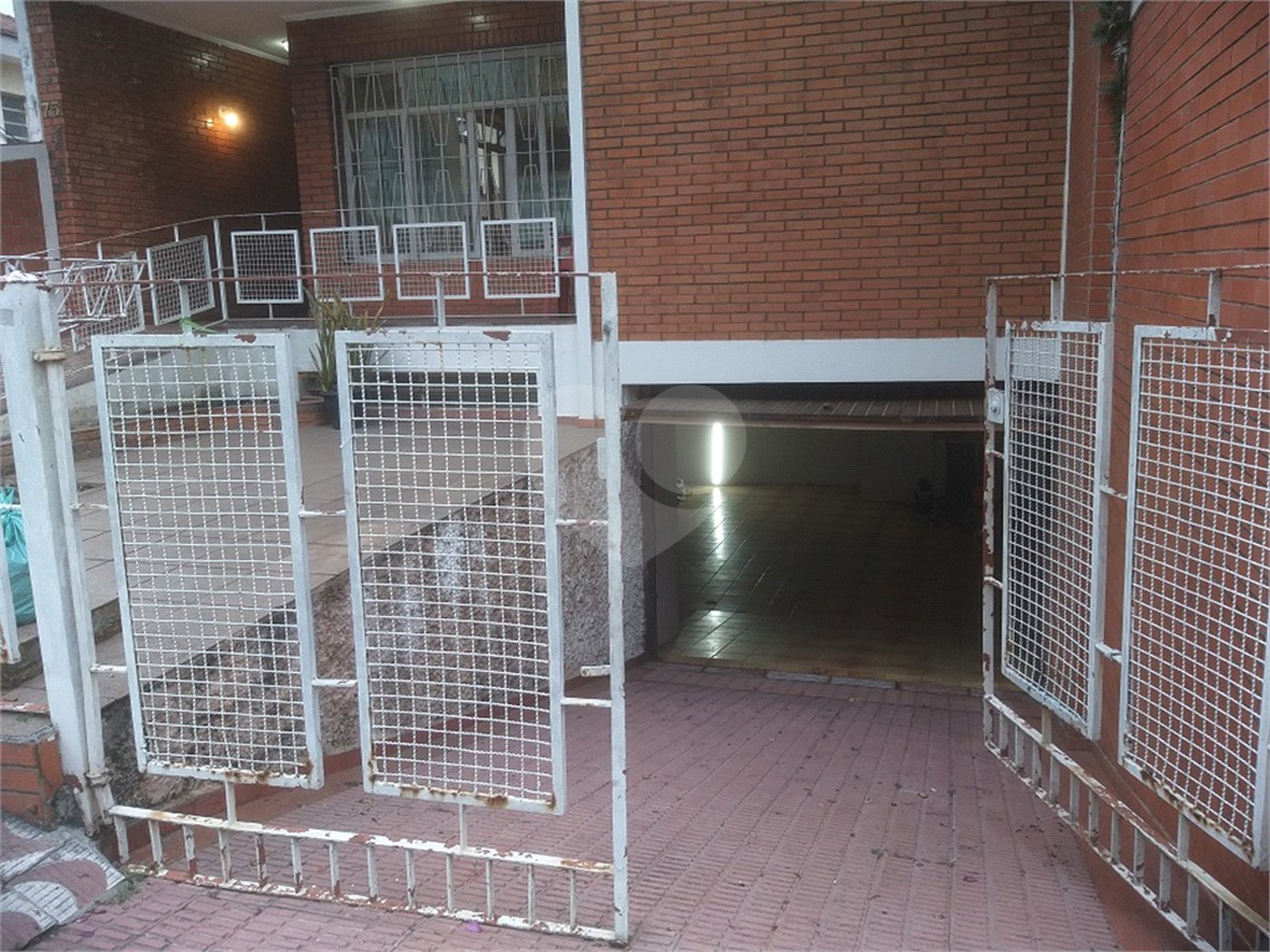 Casa à venda com 3 quartos, sendo 2 suítes, em Vila Paulicéia, São Paulo, SP