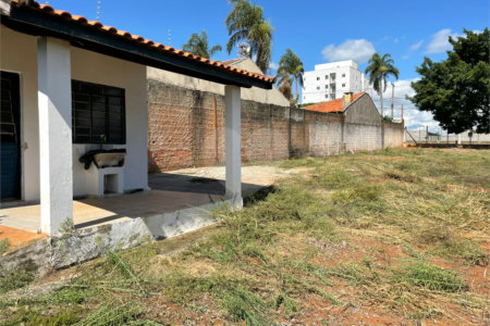 Terreno à venda com 1 quarto em Vila Carolina, Itapetininga, SP