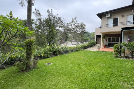 Casa à venda com 3 suítes no condomínio Residencial Delle Stelle, Louveira - SP