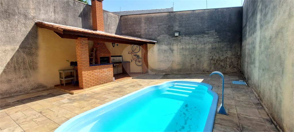 Casa à venda com 5 quartos, sendo 3 suítes, em Vila Monumento, São Paulo, SP