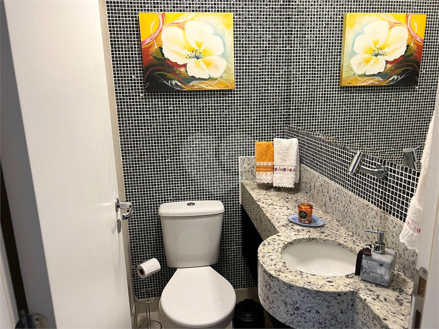 Apartamento à venda com 3 quartos, sendo 1 suíte, em Barra Funda, São Paulo, SP