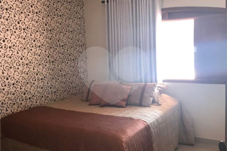 Sobrado à venda com 3 quartos, sendo 2 suítes, em Jardim Tropical, Cuiabá, MT