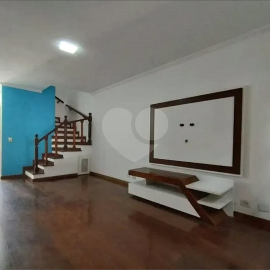 Sobrado à venda com 3 quartos, sendo 1 suíte, em Jardim Ester, São Paulo, SP