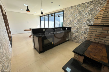 Casa à venda com 5 quartos, sendo 4 suítes, no condomínio Golden Ville, Itapetininga - SP
