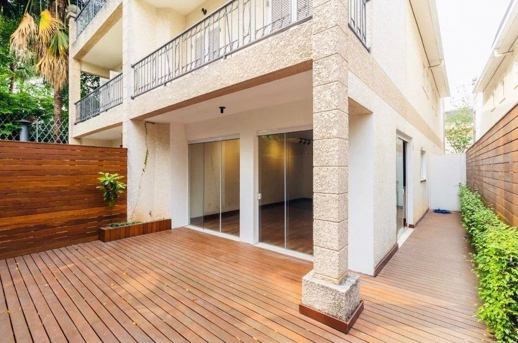 Casa à venda com 3 quartos, sendo 1 suíte,  no condomínio Reserva do Visconde, São Paulo - SP