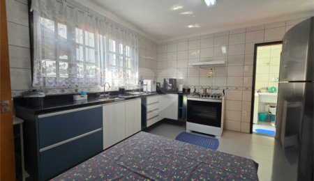 Casa à venda com 4 quartos, sendo 1 suíte,  em Vila Paulo Silas, São Paulo, SP