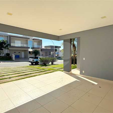 Casa à venda ou para alugar com 4 quartos, sendo 1 suíte, no condomínio Jardim Residencial Dona Lucilla, Indaiatuba - SP