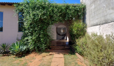 Casa à venda com 2 quartos, sendo 1 suíte, em Jardim Santa Elisa, São Carlos, SP