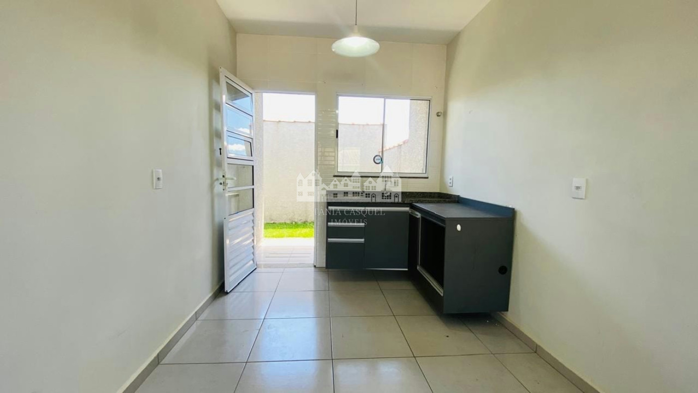 Casa à venda com 2 quartos no condomínio Residencial Vida Nova I, Atibaia - SP