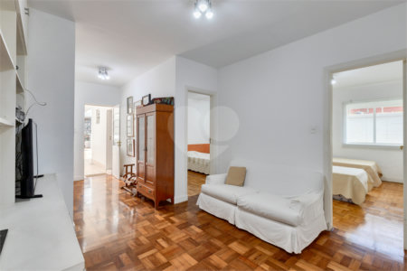 Casa Térrea à venda com 4 quartos, sendo 3 suítes, em Brooklin, São Paulo, SP