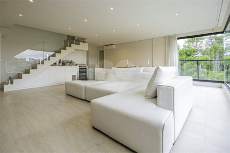 Apartamento à venda com 3 suítes em Cidade Jardim, São Paulo, SP